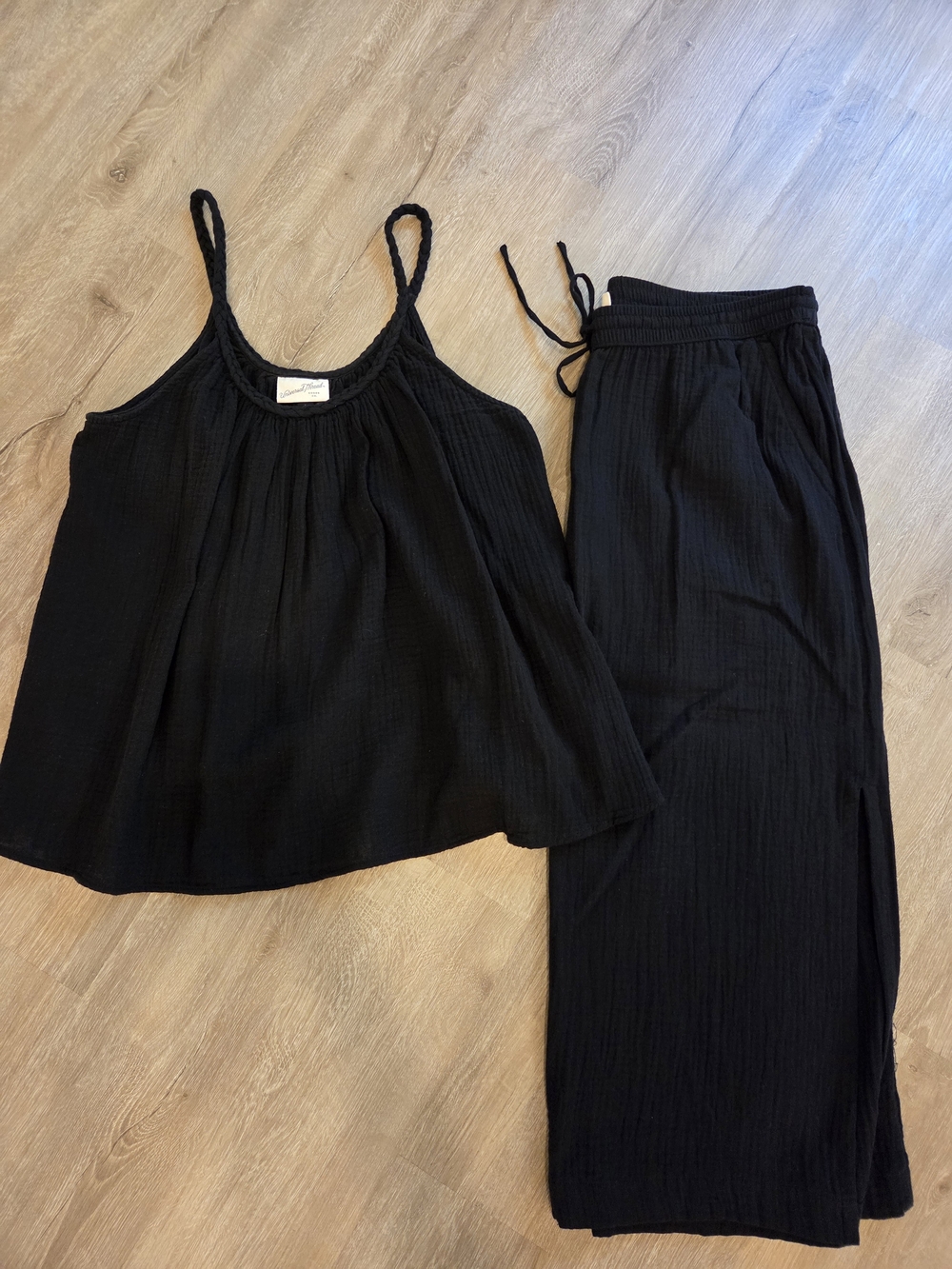 Universal Thread guaze swing top and skirt